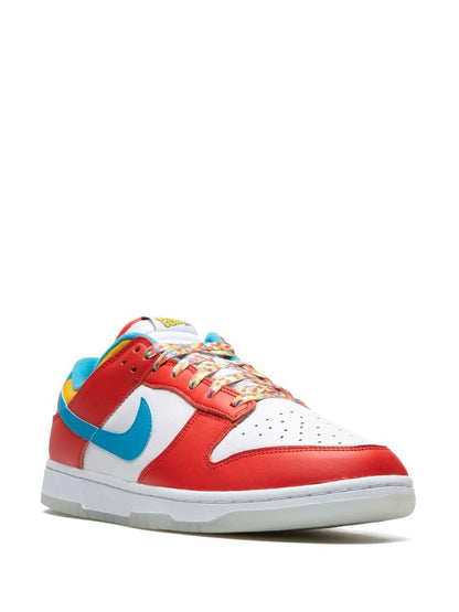 sb dunk low fruity pebbles