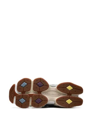 Neww balance 9060 x bodega age of discovery with grey box