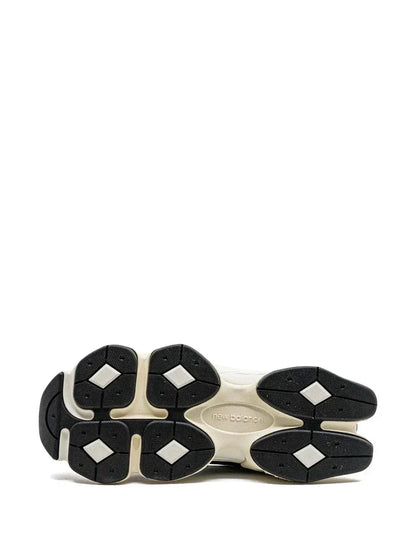 NE.W BALANCE 9060 BLACK WHITE