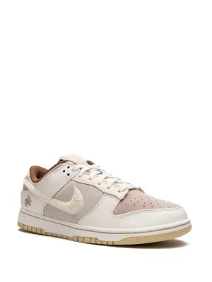 nikee sb dunk low year of the rabbit for her