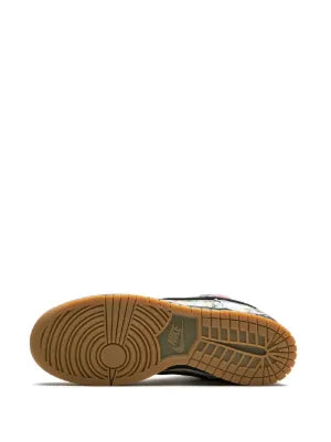 Nikee SB Dunk Low x Supreme Rammellzee