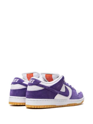 Nikee sb dunk court purple gum