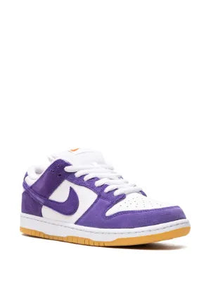Nikee sb dunk court purple gum