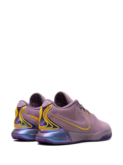 Nikeee Lebron 21 Purple Rain