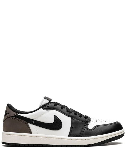 NIK.E SB DUNK LOW DARK MOCHA