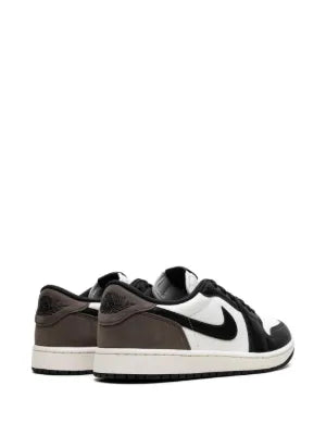 NIK EE AIR JORDAN 1 RETRO LOW OG MOCHA