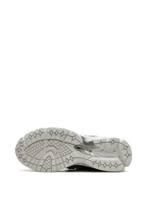 Neww Ballance 1906R Silver Metalic Sea Salt