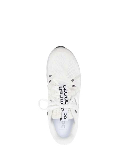 On cloud tilt 2.0 white