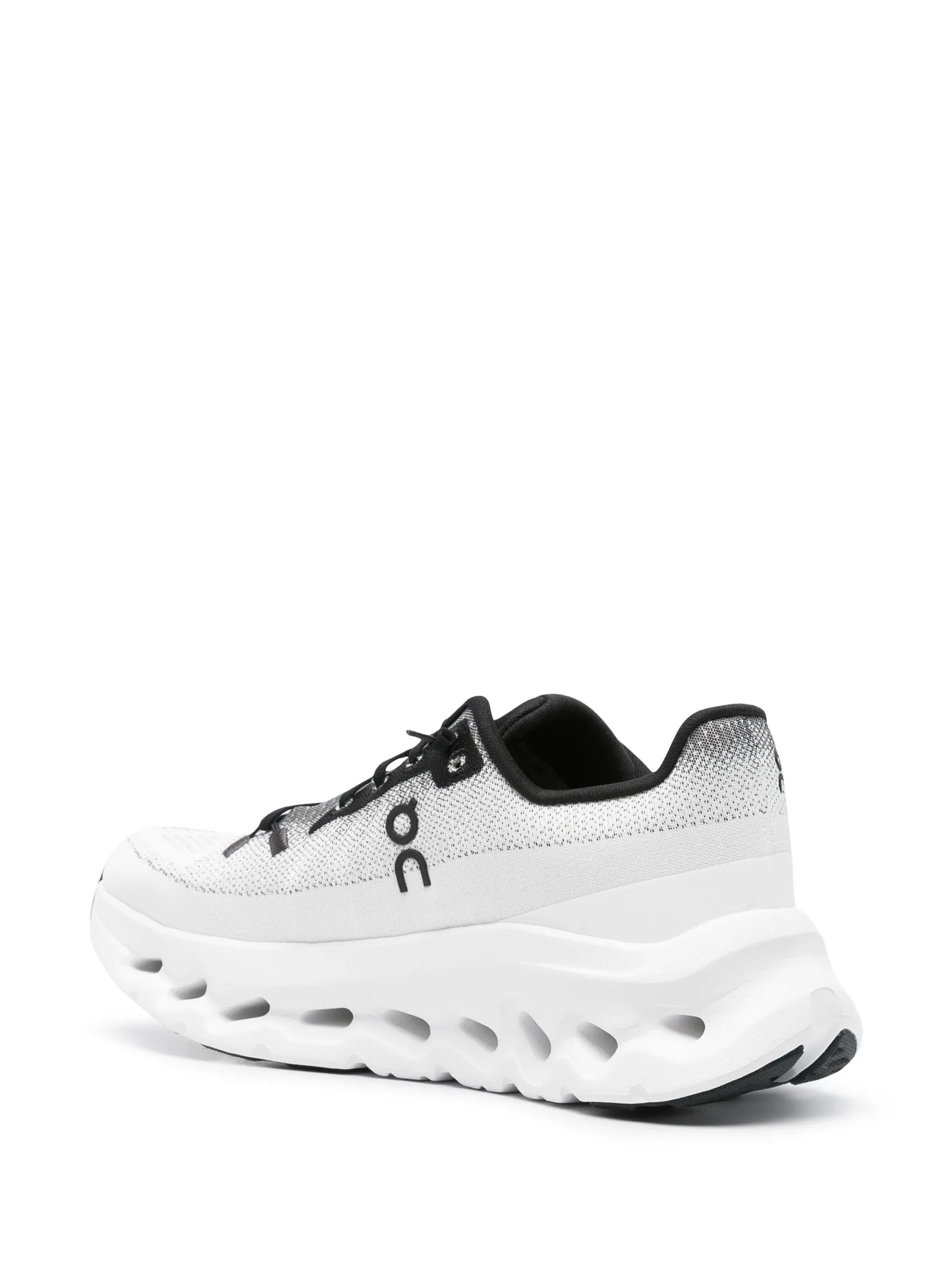 ON CLOUD TILT 2.0 BLACK IVORY