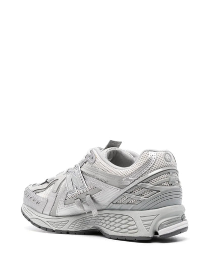 New balancee 1906A Concrete Silver