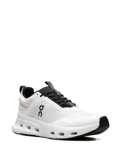 On Cloud x Nova Running White Black