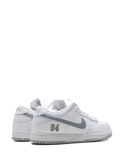 NIKE SB DUNK LOW SUPREME 94 FULL WHITE