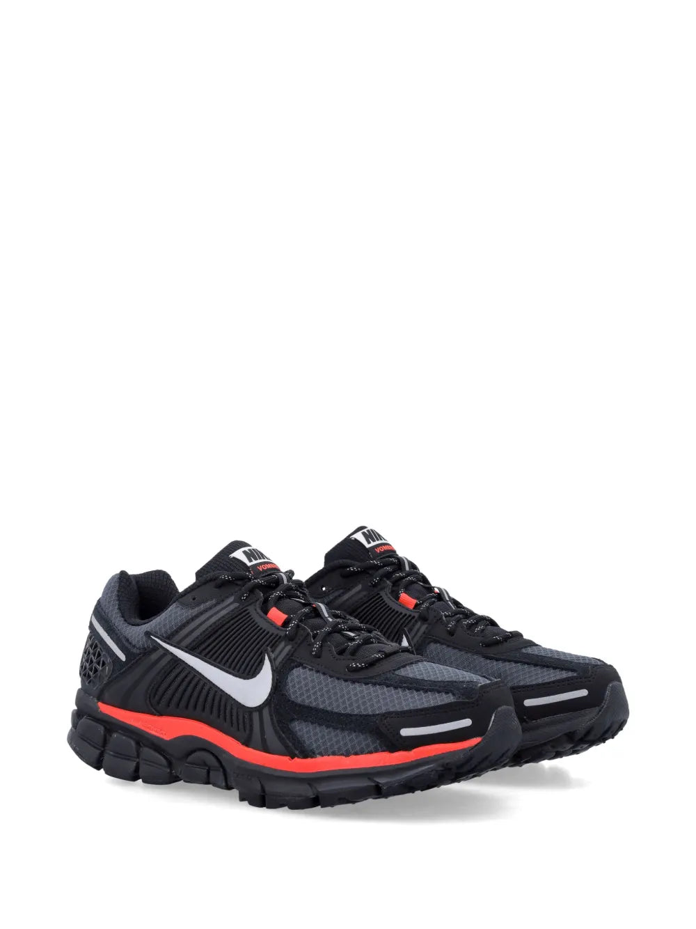 NIKE ZOOM VOMERO 5 BLACK METALLIC UNIVERSITY RED