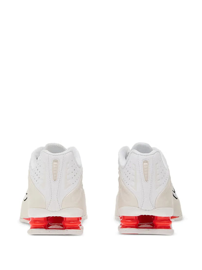 nikee Shox R4 White Red Phantom