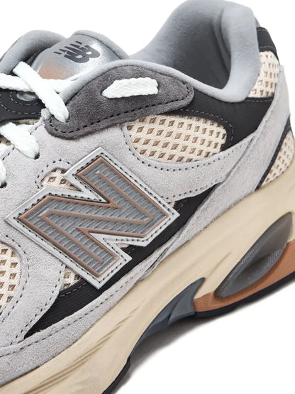 NE.W BALANCE 2010 BRIGHTON GREY LINEN