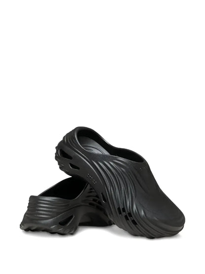 Crocs echo wave black