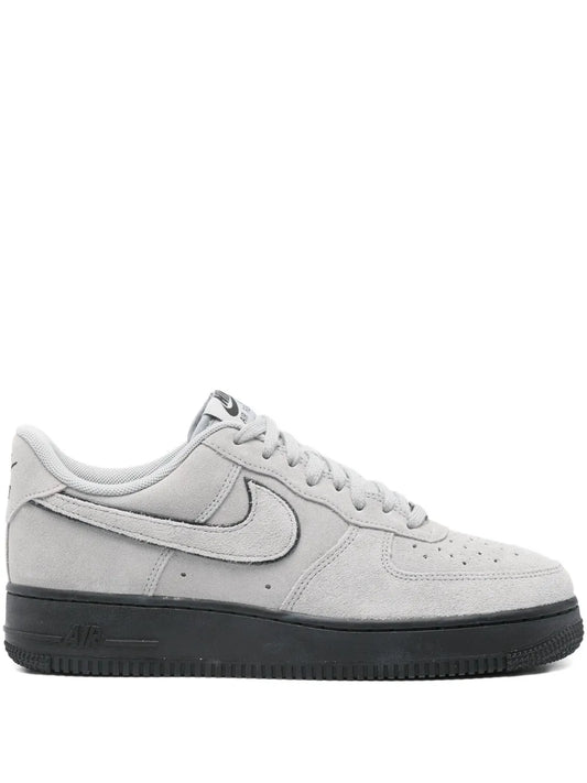 NIKEE AIRFORCE SUEDE BLACK SMOKE GREY