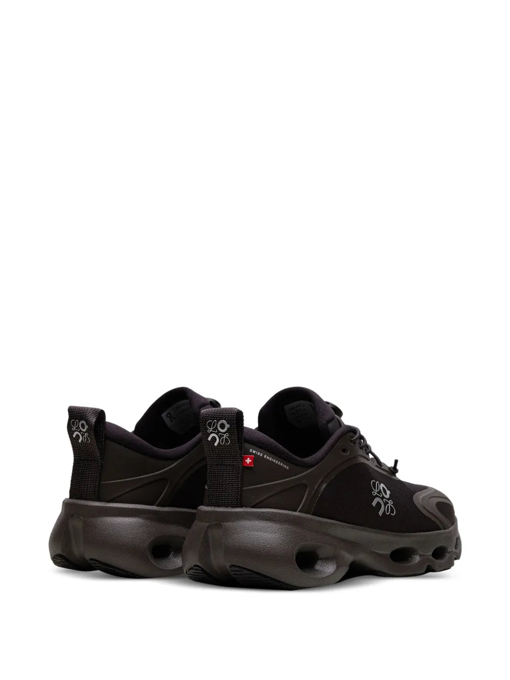 ON RUNNING CLOUD SOLO BLACK GREY