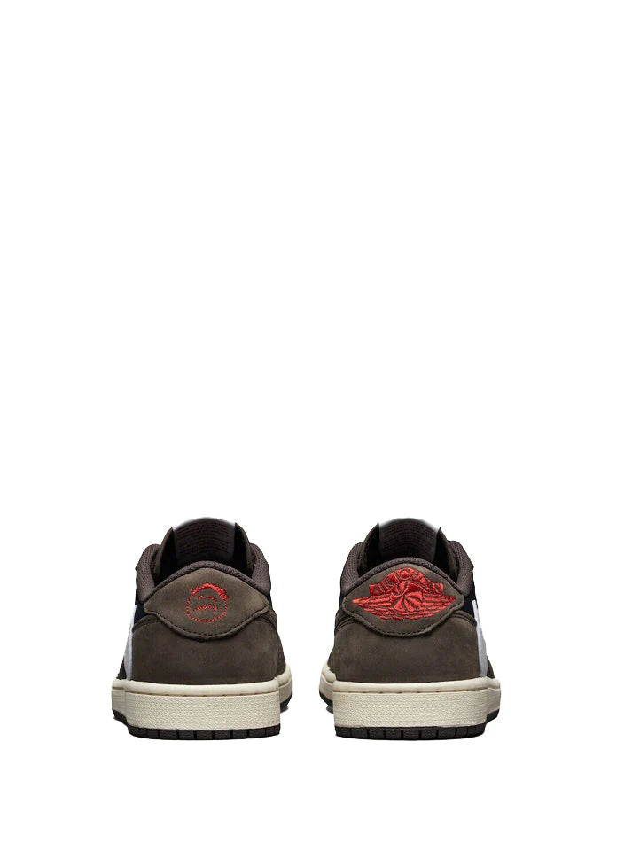 NIK E AIR JORDAN RETRO 1 LOW X TRAVIS SCOTT MOCHA SEMI UA