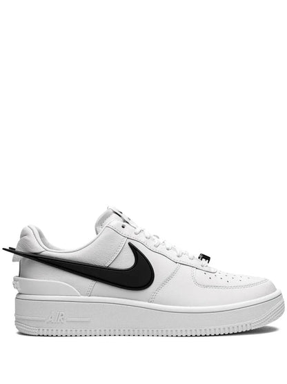 NIK.E AIRFORCE 1 LOW SUPREME WHITE BLACK - 1
