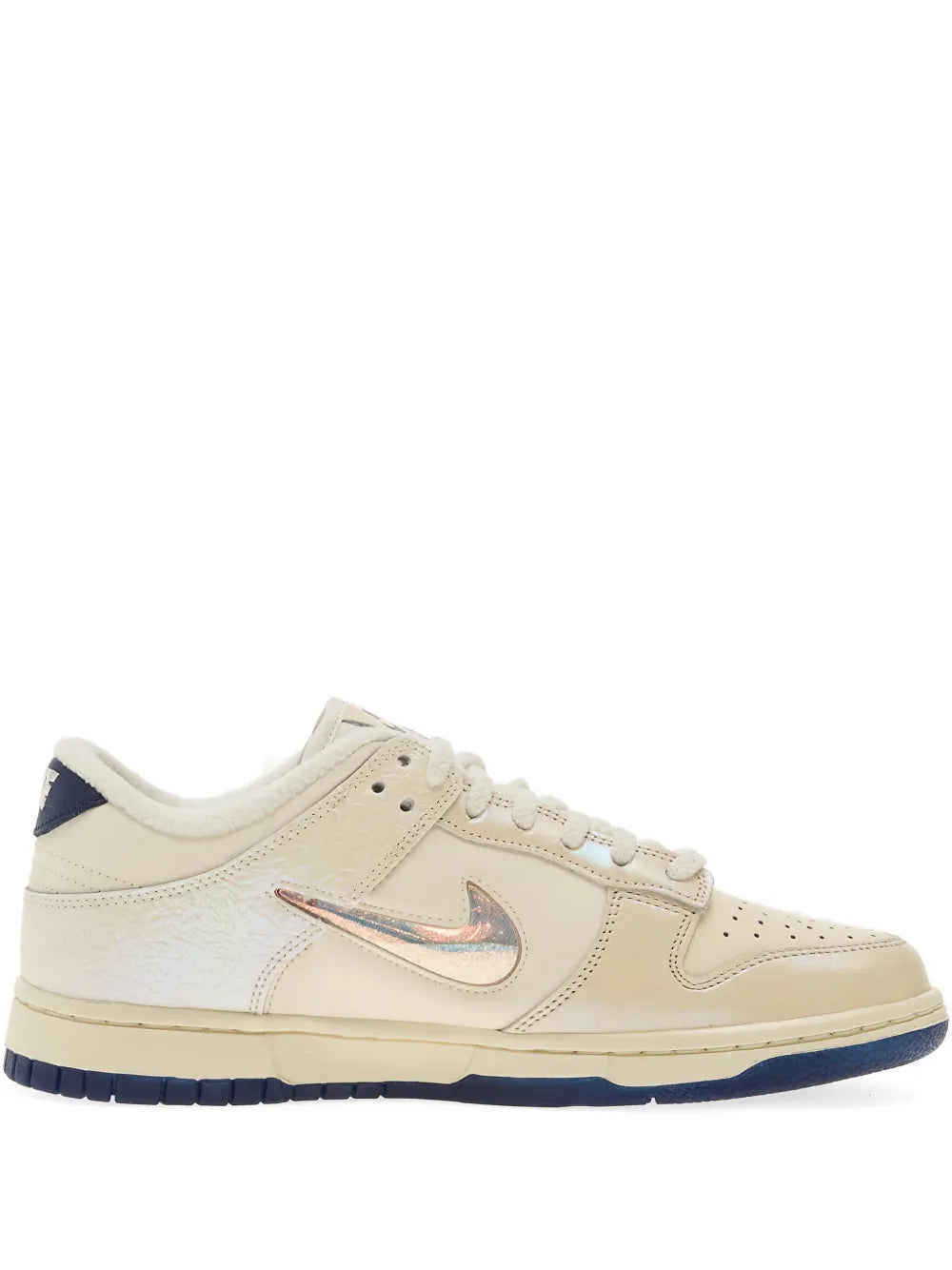 NIK.E DUNK LOW METALLIC JEWEL SWOOSH - 1