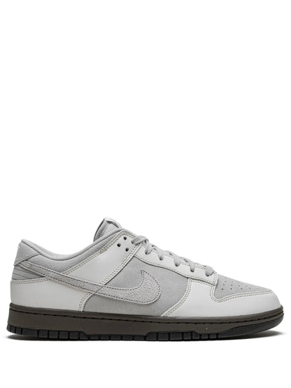 NIK.E SB DUNK LOW IRONSTONE - 1