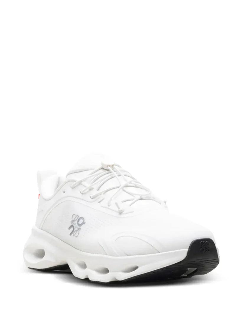 ON RUNNIN_G CLOUDSOLO X LOEWE WHITE FIX - 3