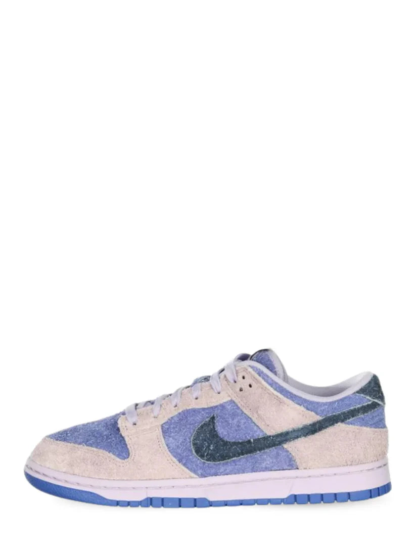 NIK.E SB DUNK LOW HYDRANGEAS
