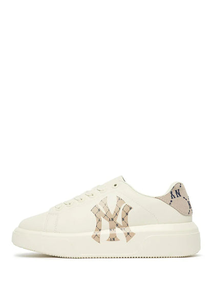 MLB CHUNKY CLASSIC HEEL DIA MONOGRAM NY YANKEES Sale