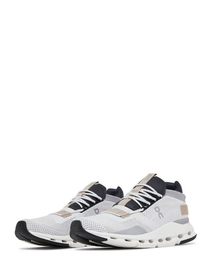 On Running Cloudnova 5 White sand