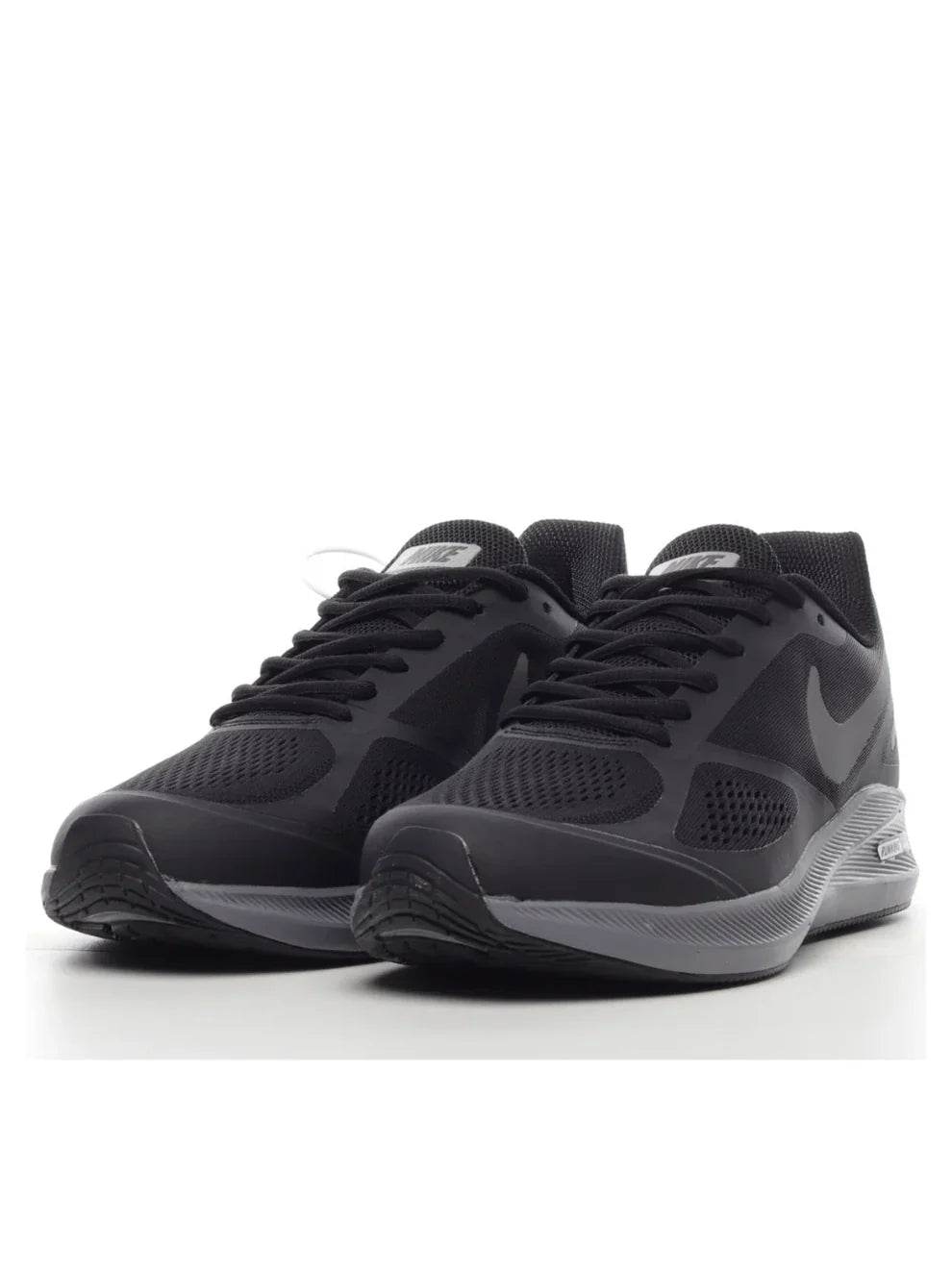 Nik.e Zoom Guid 10 All Black Grey