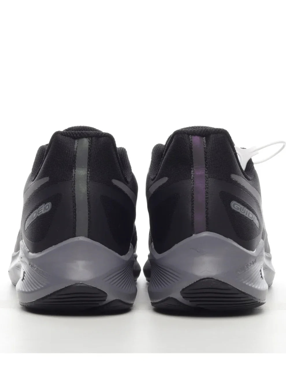 Nik.e Zoom Guid 10 All Black Grey