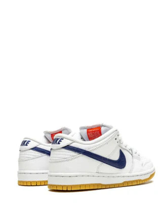 NIK.E SB DUNK LOW WHITE NAVY GUM