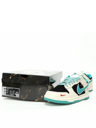 Suprem.e x Nik.e Sb Dunk Low Multi