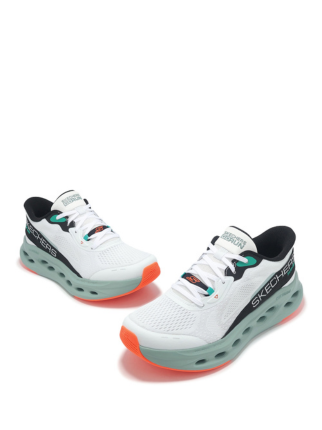 Skecher.s Max Cushioning Glide-Step - A Slip-ins running shoes