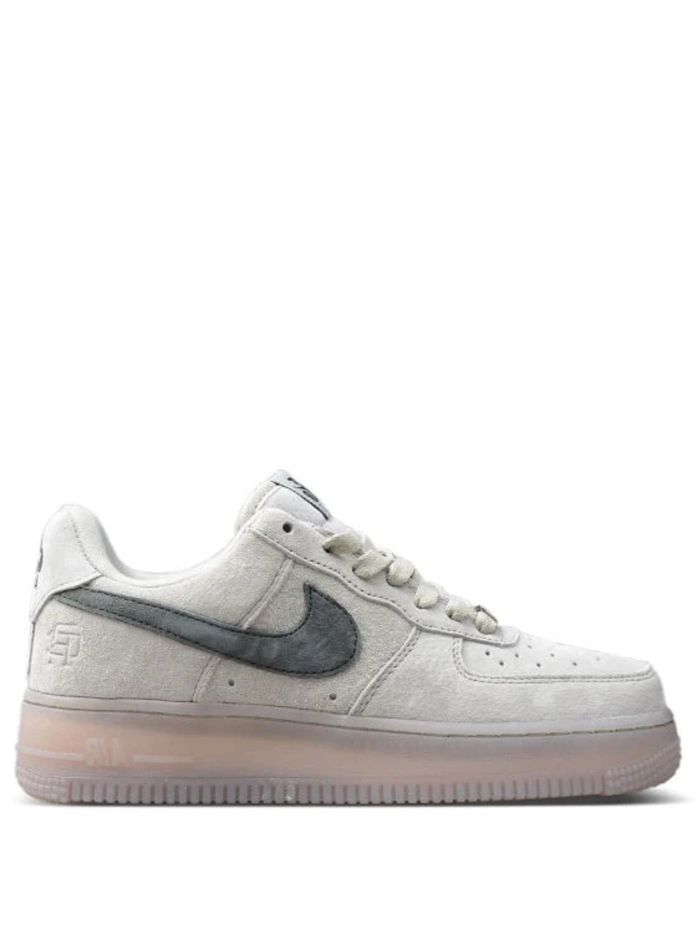 NIK.E AIRFORCE 1 X REIGNING CHAMP CLASSIC