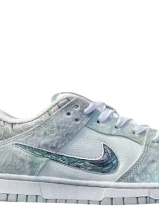 NIKKE SB DUNK LOW YEAR OF THE DRAGON