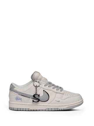 Nikee sb dunk stussy grey sb dunk stussy grey