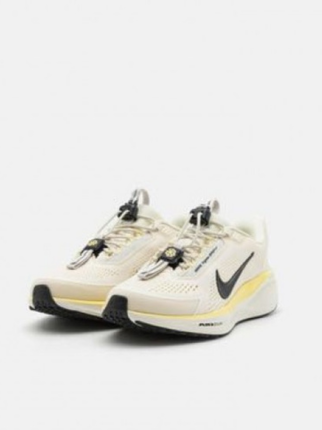 zoom pegasus easy on yellow