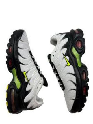 NIK.E AIRMAX PLUS TN VOLT VIBE GREEN