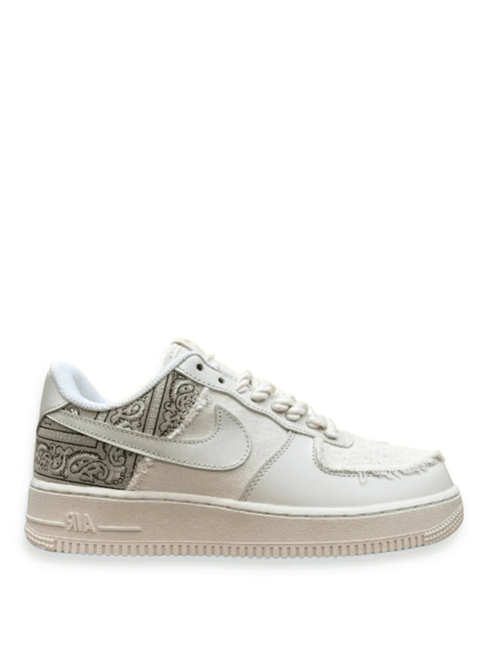 NIK.E AIR FORCE 1 BIG BANG CHUNKY LACE