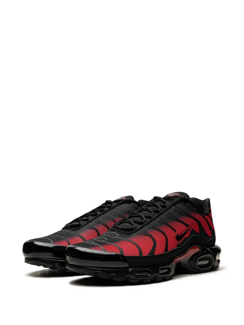 nikee airmax plus colour change reflects in heat - 3