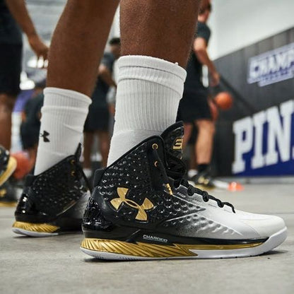 under Armour Stephen curry 1 black gold