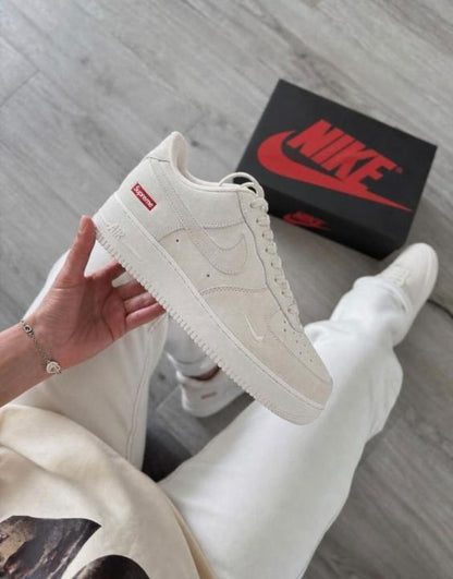 NIK.E AIRFORCE 1 LOW X SUPREME BEIGE SUEDE