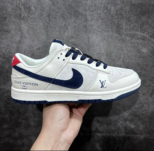 LOUI.S VUITTON X NIK.E SB DUNK LOW