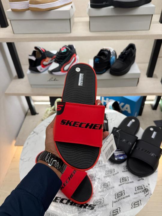 Skecher.s premium flip flop