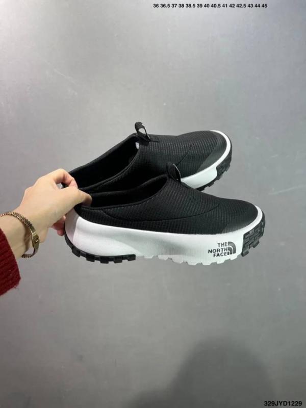 The North fac.e Non stop Mule Black