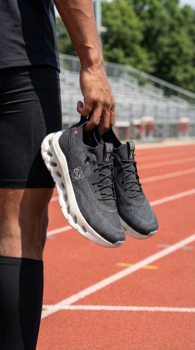 Loew.e x On Cloudtilt Grey Denim Running