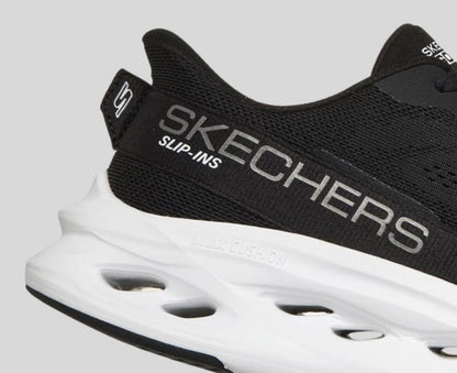 Skecher.s Max Cushioning Glide-Step - A Slip-ins running shoes
