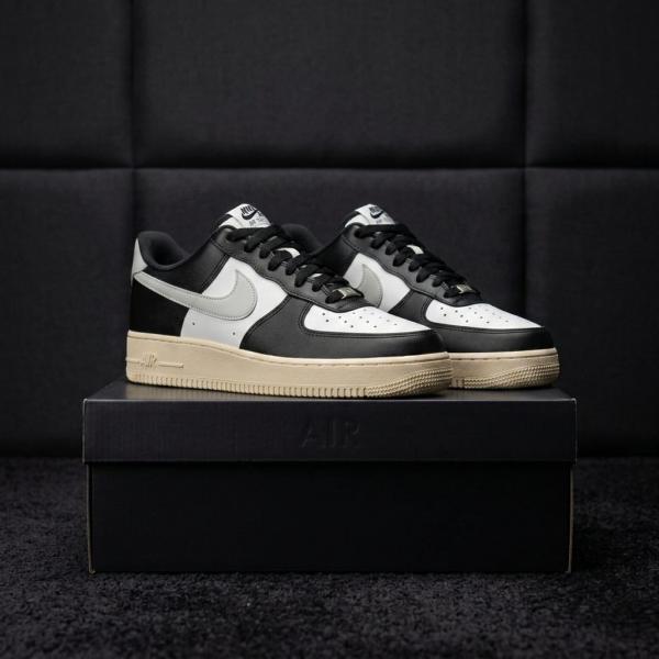 NIK.E AIRFORCE 1 LOW WHITE LIGHT SILVER COCONUT MILK BLACK